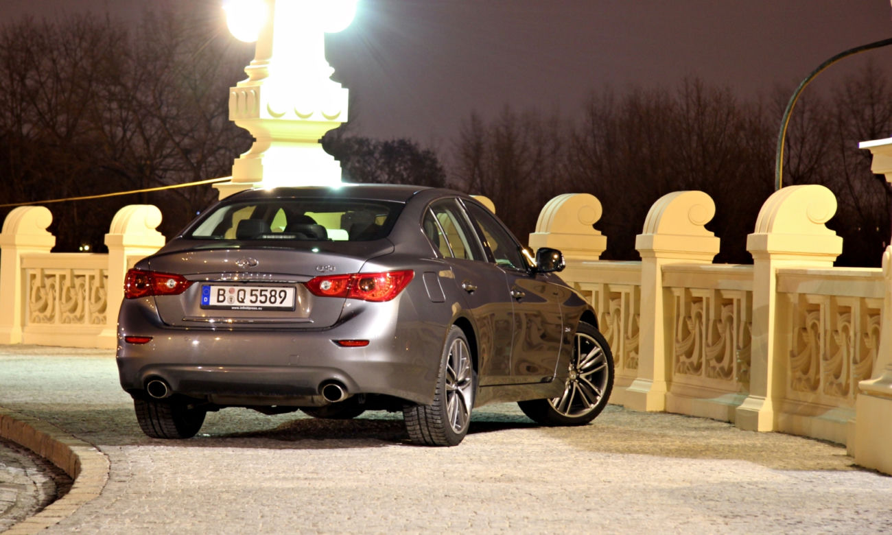 Infiniti Q50 2.0 Turbo