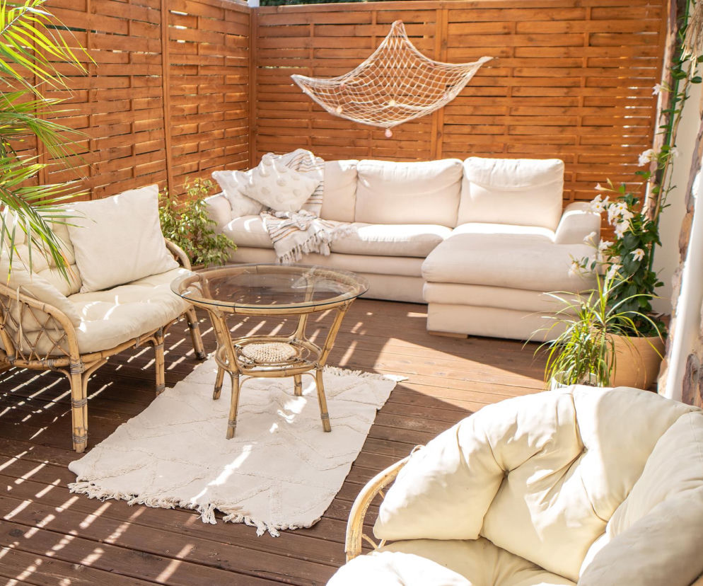 Myślisz, że boho taras to luksus? Zobacz, jak zaaranżować go krok po kroku i stwórz własną egzotyczną oazę!