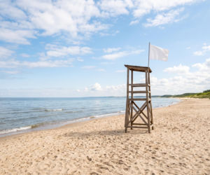 Sinice Chałupy. Czy w Chałupach można się kąpać 03.08? Flaga, warunki pogodowe