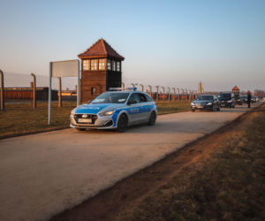 Śmigłowce i dziesiątki radiowozów na ulicach Małopolski