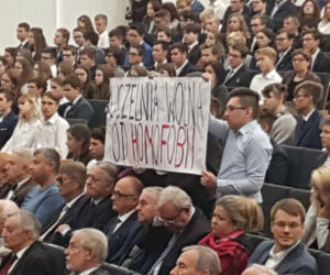 Uroczysta inauguracja UMK w Toruniu i... protest!