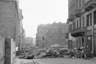 Świętokrzyska róg Marszałkowskiej – 1944