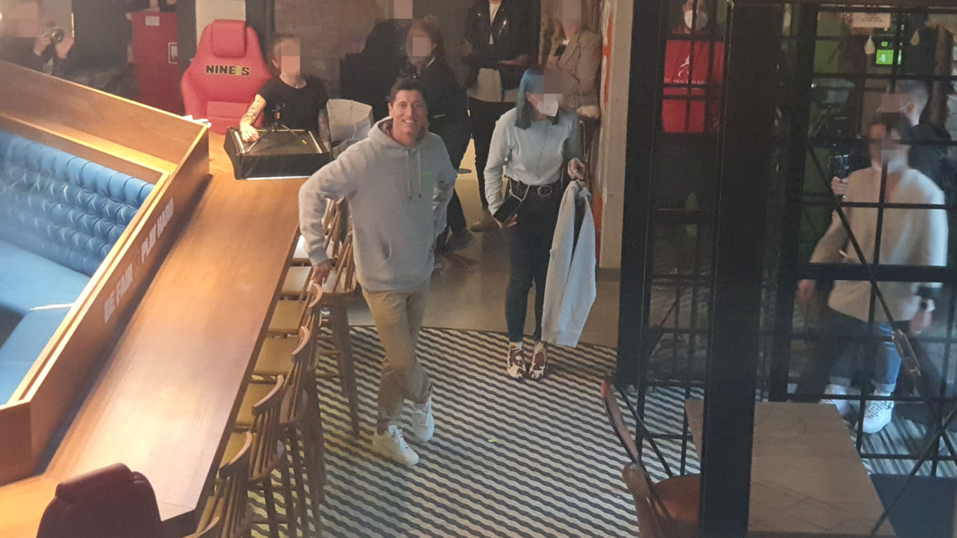 Robert Lewandowski w restauracji Nine's