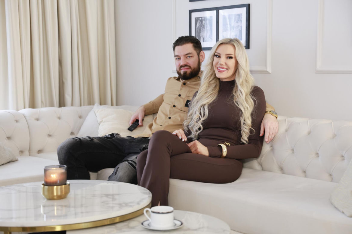 Lata temu wygrała "Projekt Lady", teraz pokazała jak mieszka! Biel i złoto biją po oczach