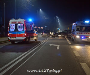 Wypadek w Tychach: Zderzyły się dwa ople