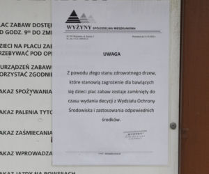 Plac zabaw grozy na Ursynowie. Rodzice drżą o własne dzieci 