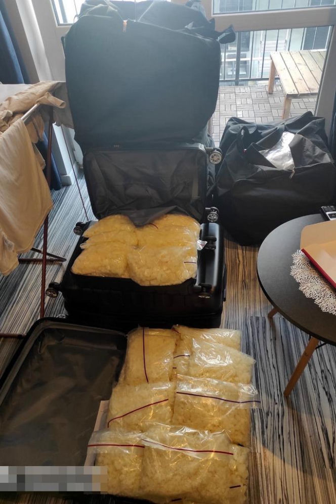 Policjanci z Bydgoszczy odkryli narkotykowy magazyn w jednym z bloków na terenie miasta