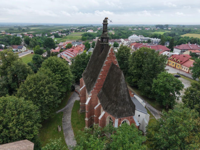 Kościół w Szydłowie po burzy