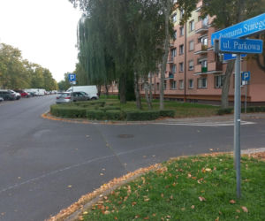 Nie dla lawet i dostawczaków. Od 5 października zmiany w parkowaniu na Zygmunta Starego w Lesznie