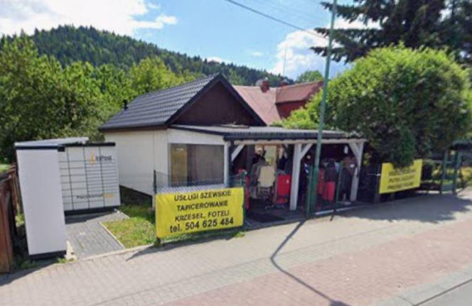 Reklamy zalewają ulice Szczyrku