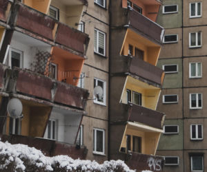 Na tym osiedlu w Sosnowcu czas się zatrzymał. Zobacz zdjęcia wyjątkowych bloków z wielkiej płyty