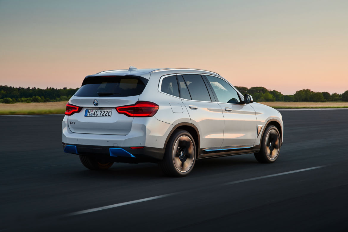 BMW iX3 (2021)