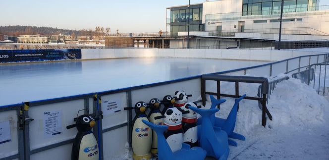 Lodowisko w Centrum Rekreacyjno-Sportowym Ukiel