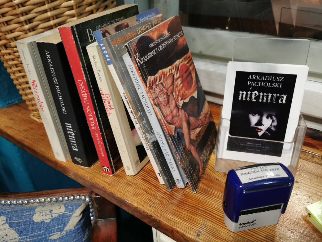 Salonik Arkadiusza Pacholskiego w Miejskiej Bibliotece im. Adama Asnyka w Kaliszu