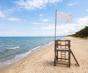 Sinice Chałupy. Czy w Chałupach można się kąpać 30.07? Flaga, warunki pogodowe