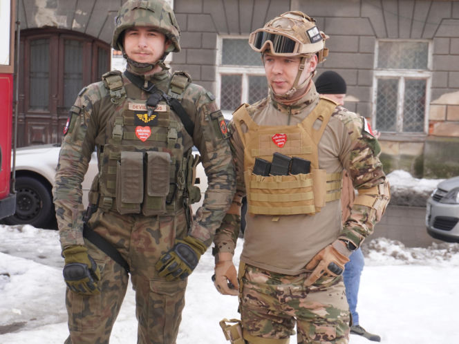 34. Finał WOŚP. Dziennikarze Radia ESKA rozgrzewają Tarnów pysznym żurkiem!