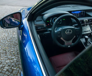 Lexus IS300h F SPORT