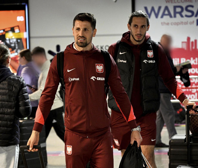 poproszę o galerie: Reprezentacja Polski przyleciała do kraju po meczu z Maltą