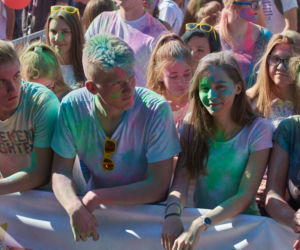 Lublin: Festiwal Kolorów 2018. Kolory Holi wystrzeliły w powietrze!
