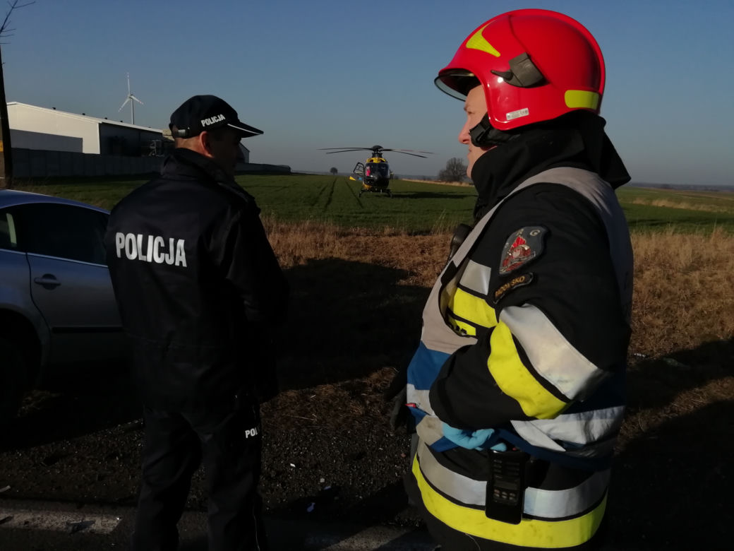 Łódzkie: Wymusił pierwszeństwo. Trzy osoby, w tym niemowle ofiarami wypadku. LPR w akcji