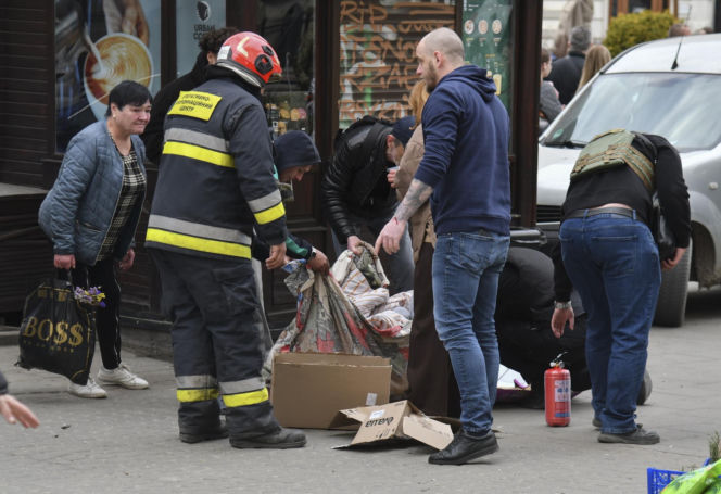 PILNE! Rosjanie zaatakowali pełne cywilów centrum Lwowa! Są nagrania