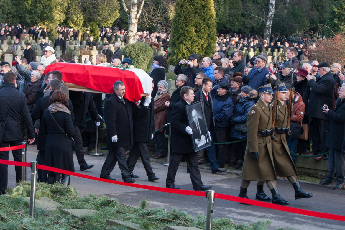 11 lat temu zmarł Józef Oleksy. Tak wyglądał jego pogrzeb