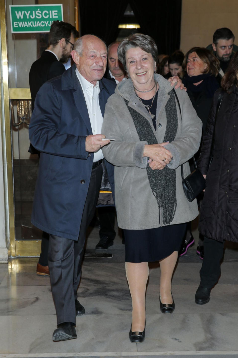 Skromna Irena Eris z mężem na gali