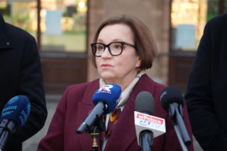 Konferencja prasowej PiS pod Halą Mirowską w Warszawie