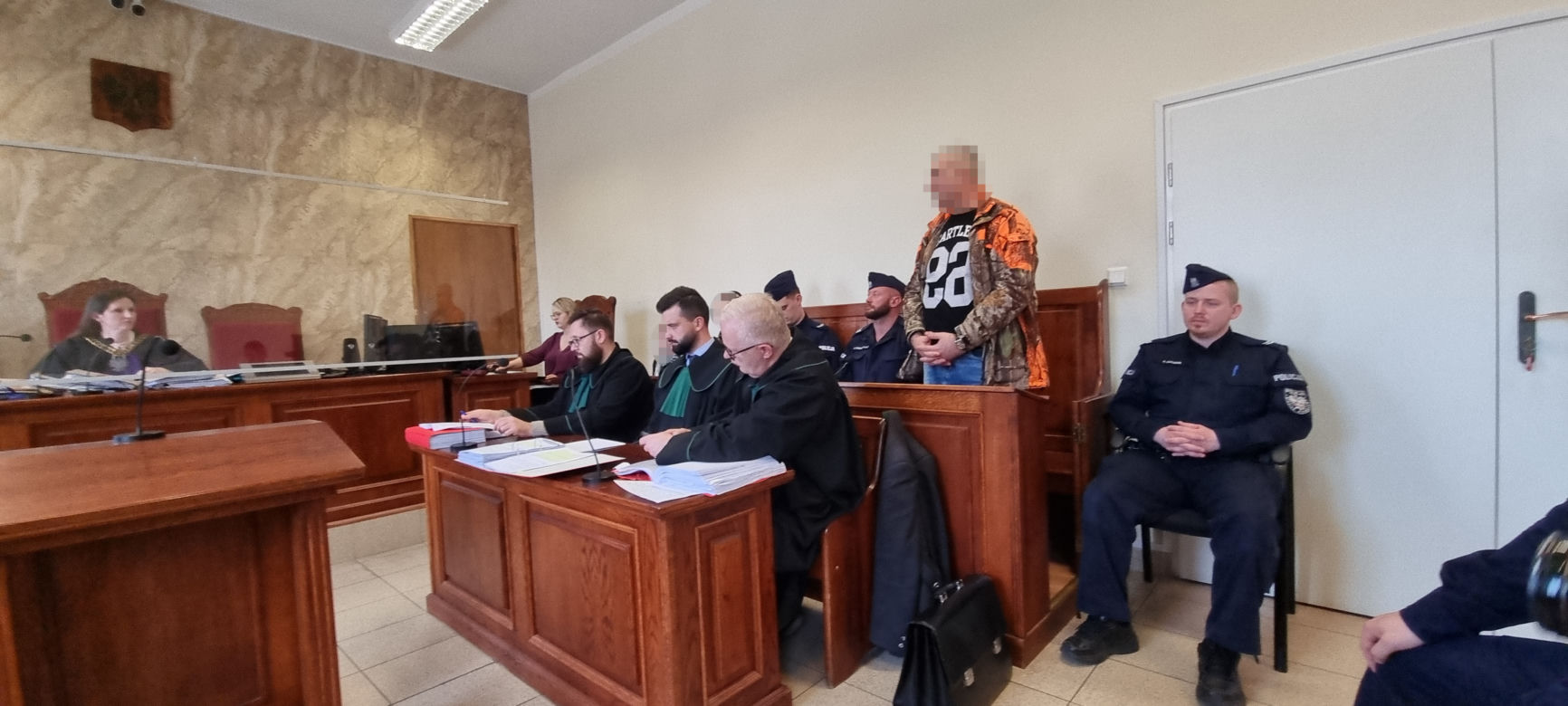 Wysadzili w powietrze dom nowożeńców z Sosnowa. Teraz tłumaczą się przed sądem