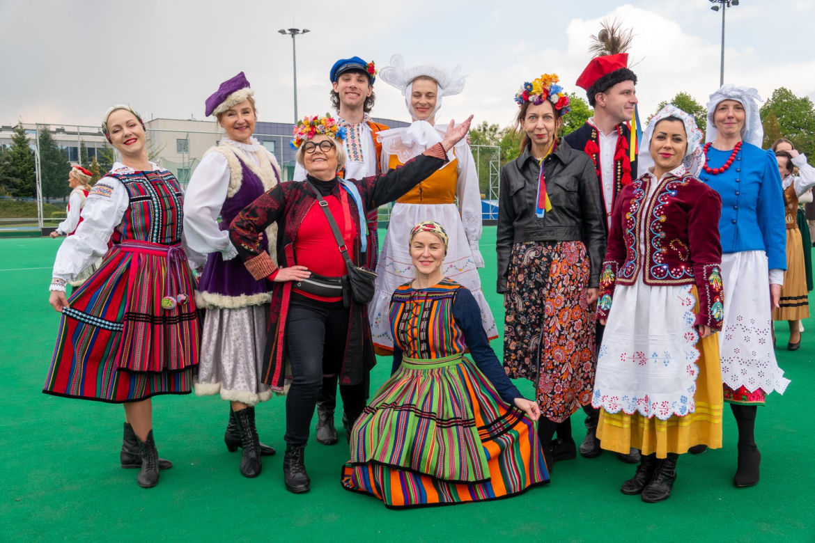 Na AWF-ie wspólnie zatańczyli poloneza