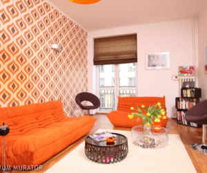 Pomarańczowy salon w stylu vintage