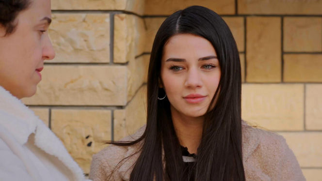 Miłość i nadzieja odc. 329. Bahar, Cavidan