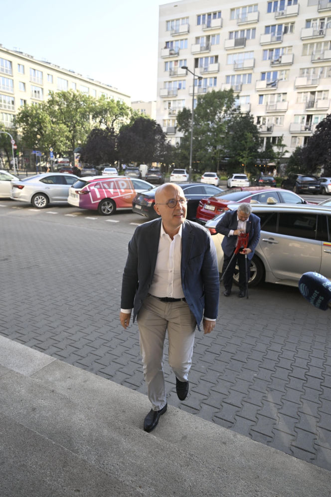 Tusk wezwał na dywanik KO
