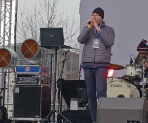 Uczestnik „Szansy na sukces” z Ziemi Lubuskiej znów na scenie – tym razem, by pomagać