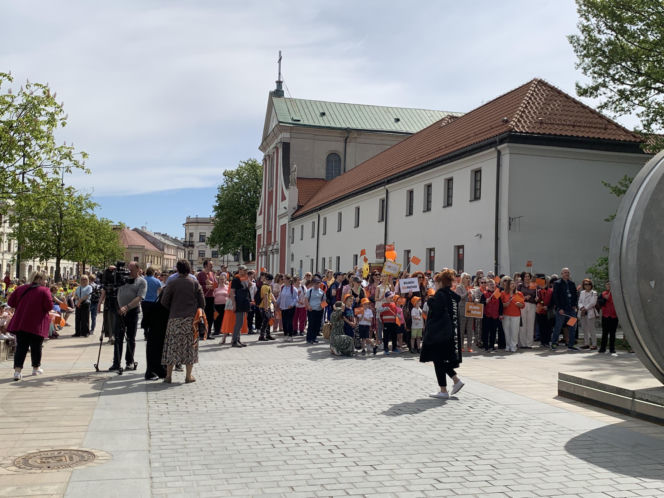 Lublin stał się pomarańczowy. Miasto wspiera mieszkańców