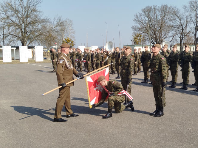 Chorągiew dla Ośrodka WOT