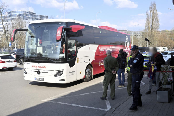 Polscy piłkarze polecieli na finał baraży ze Szwecją