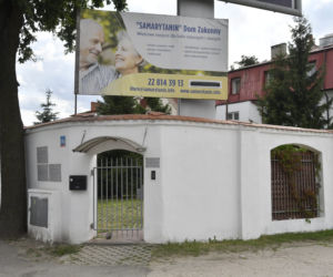 Ksiądz naciąga emerytki?
