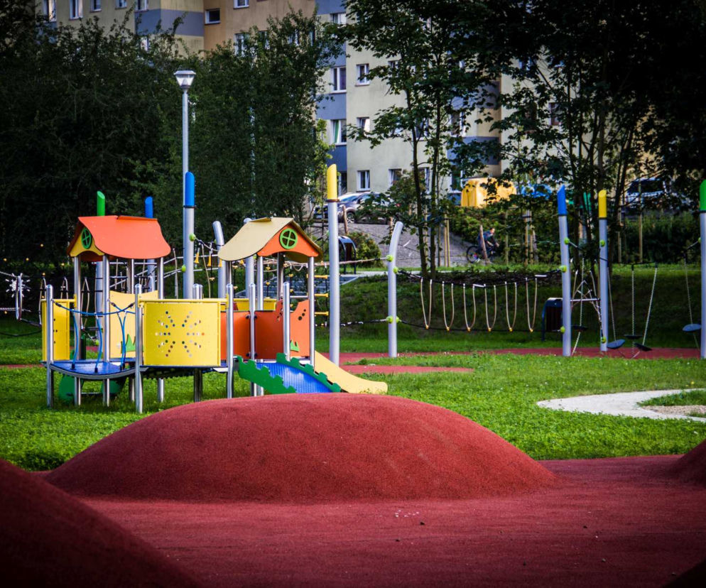 Wandale niszczą Park Majowe