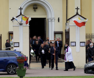Pogrzeb Karoliny z Gocławia. Ostatnie pożegnanie w Grajewie 
