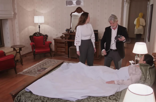 Panna Młoda, odcinek 42. Mukkader, Beyza, lekarz