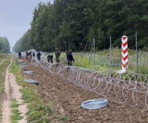 Tusku, przyjedź na granicę!