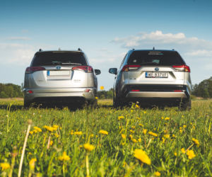 Toyota RAV4 piąta generacja & Toyota RAV4 czwarta generacja