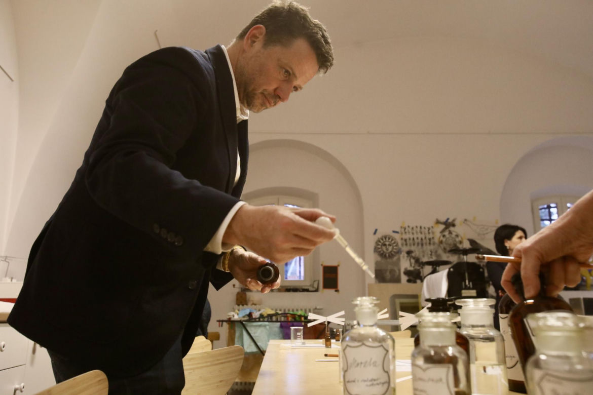 Trzaskowski nieźle namieszał z kieliszkiem w dłoni!