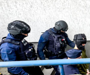 Wchodził z podniesioną głową. Po przesłuchaniu spuścił wzrok. Jakub Z. czeka na decyzję sądu
