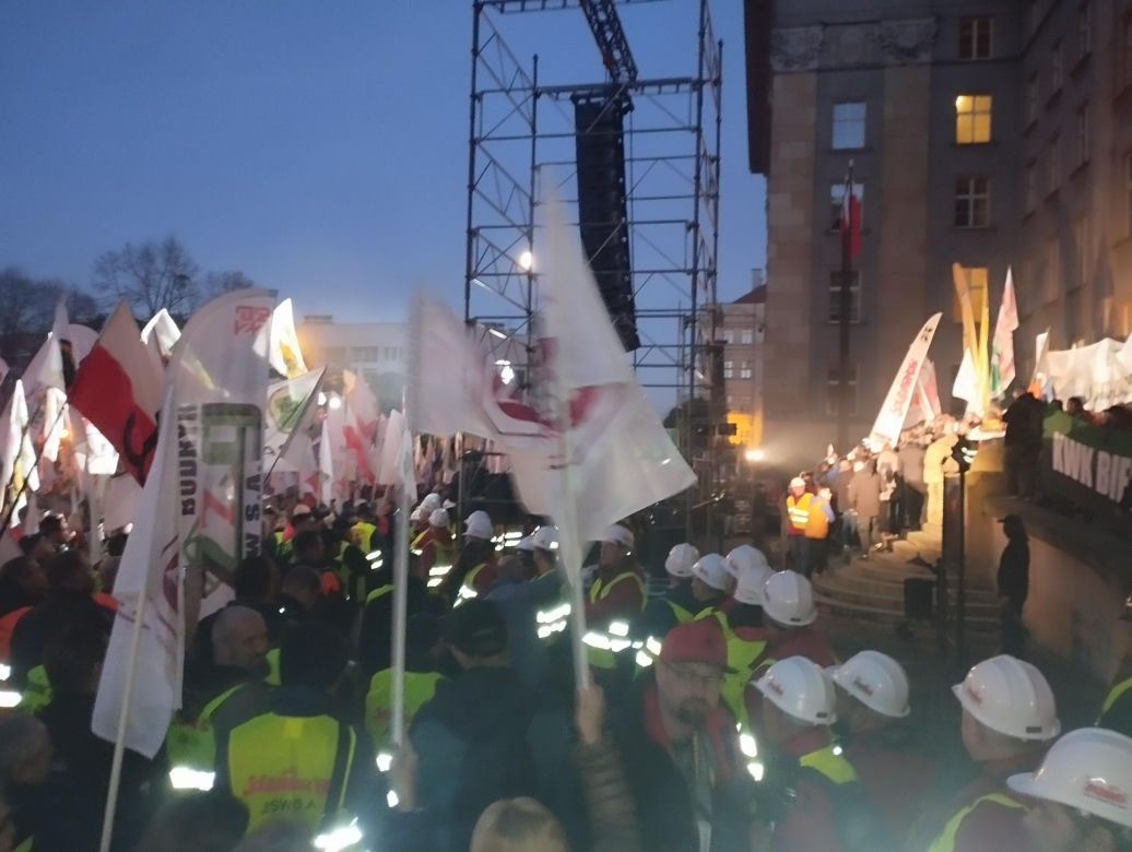 "Walczymy o Śląsk i o przemysł, żeby nie umarł"