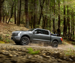 Ford F-150 Lightning (2022)