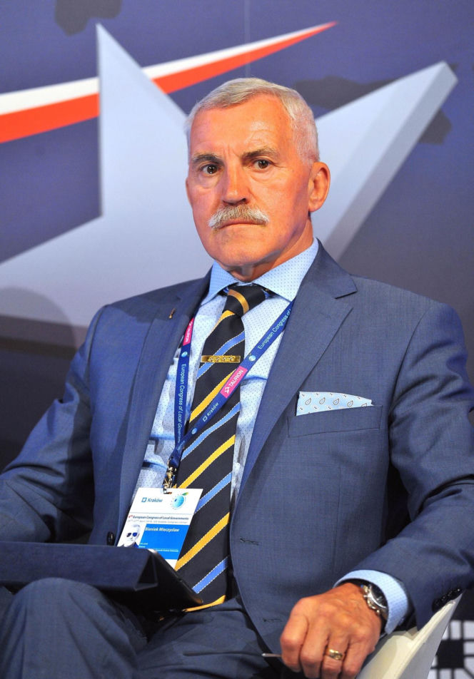 Generał Bieniek krytykuje Trumpa za słowa o polskich żołnierzach