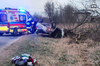 Pięciu nastolatków rannych w poważnym wypadku. Interweniował śmigłowiec LPR