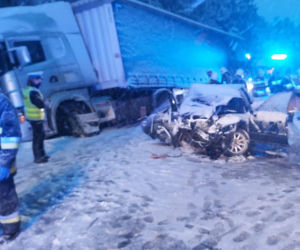 Surowe. 16-letnia Wiktoria potrzebuje krwi! Walczy o życie po wypadku, w którym zginęły dwie osoby